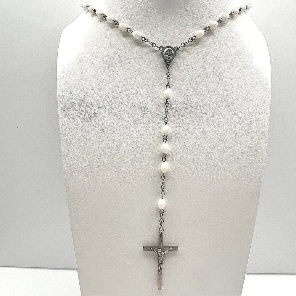 Vintage 90s Style White Faux Pearl Rosary Necklace Silver Tone Crucifix Jewelry